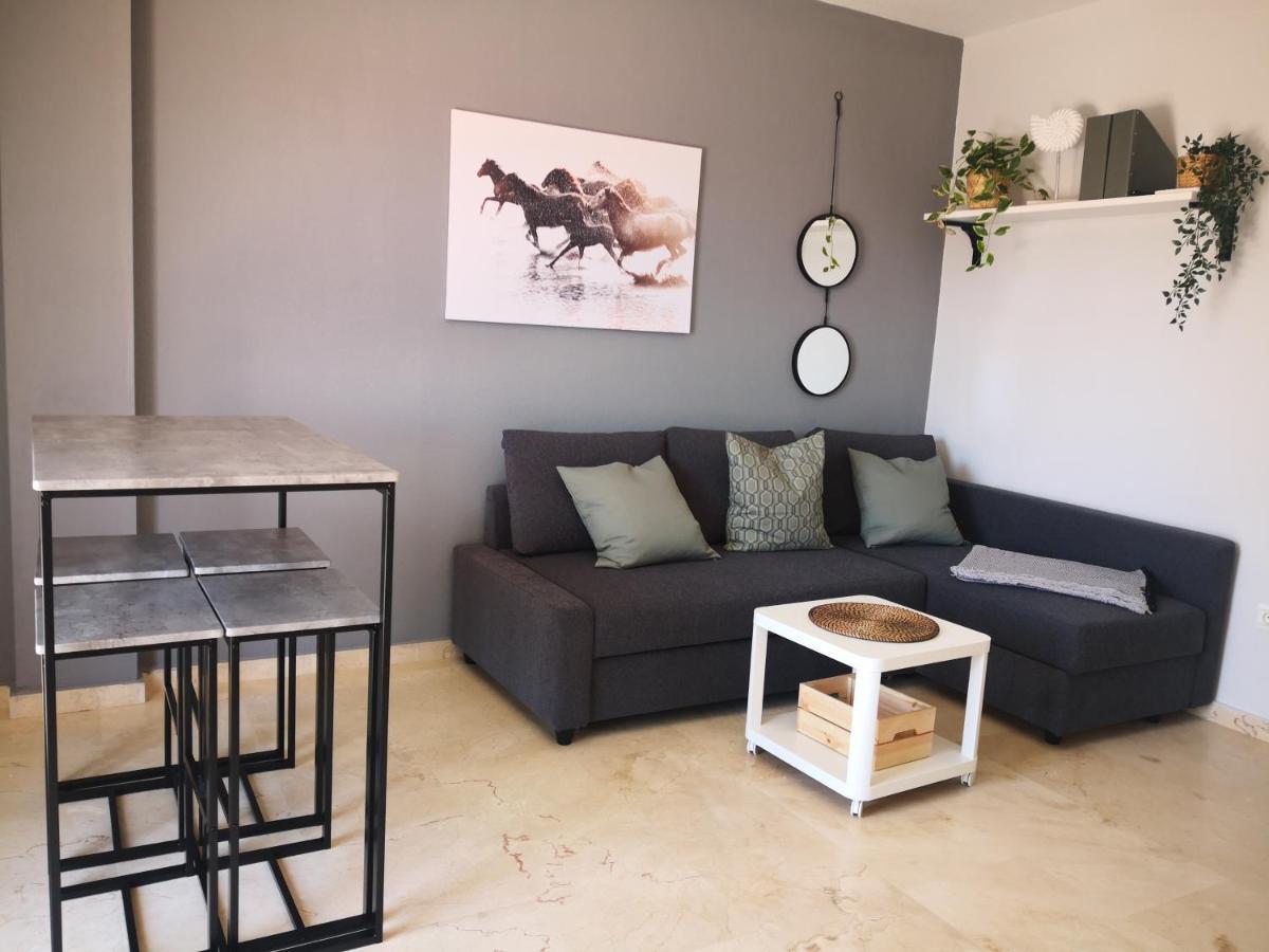 Marina De Casares Suites San Luis de Sabinillas Exteriér fotografie